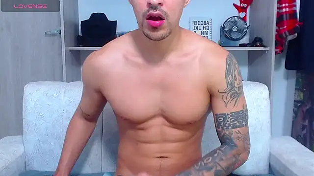 Snapshot of Tristan-bm chatting on 11-07-25, 12:49 Tristan-bm online show from 11-07-25, 12:49