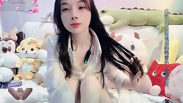 AKiKi711 online show from 02-13-25, 08:38