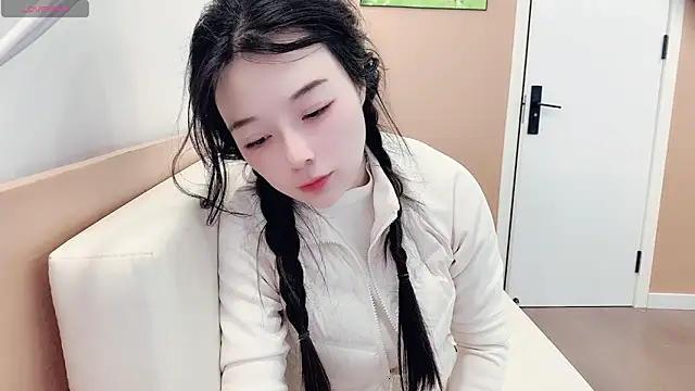 AKiKi711 online show from 02-15-26, 04:20