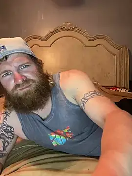 Snapshot of whitehammer94u chatting on 03-12-25, 04:19 whitehammer94u online show from 03-12-25, 04:19