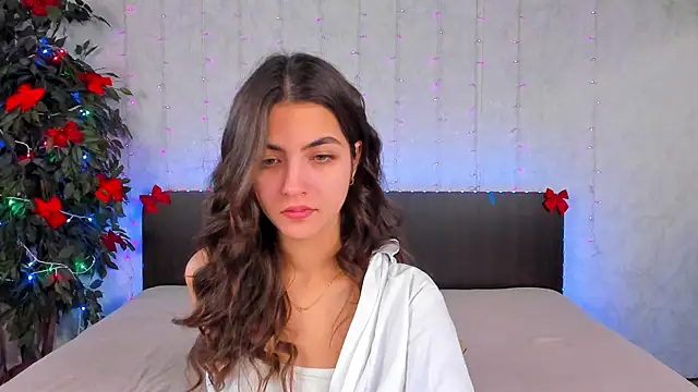 Milana Crystal  online show from 01-19-25, 08:18