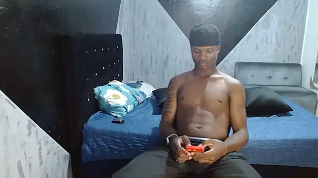 MiguelAngelxl online show from 01-11-26, 08:47