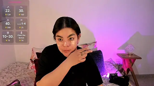 Kylie2211 online show from 10-14-25, 07:14