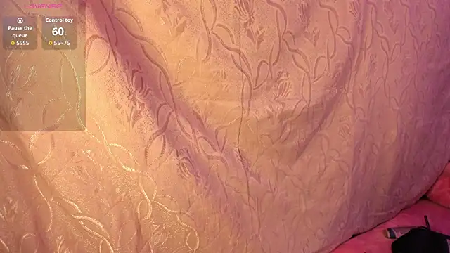 Kylie2211 online show from 12-15-25, 11:53