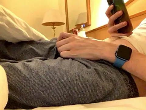 Snapshot of Hebrewhammers42 chatting on 12-28-24, 08:36 Hebrewhammers42 online show from 12-28-24, 08:36