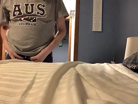 Snapshot of Hebrewhammers42 chatting on 01-28-25, 01:08 Hebrewhammers42 online show from 01-28-25, 01:08