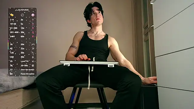 ChristianLevine  online show from 02-09-26, 04:11