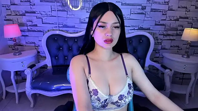 carlie mayer v online show from 12-18-24, 04:31