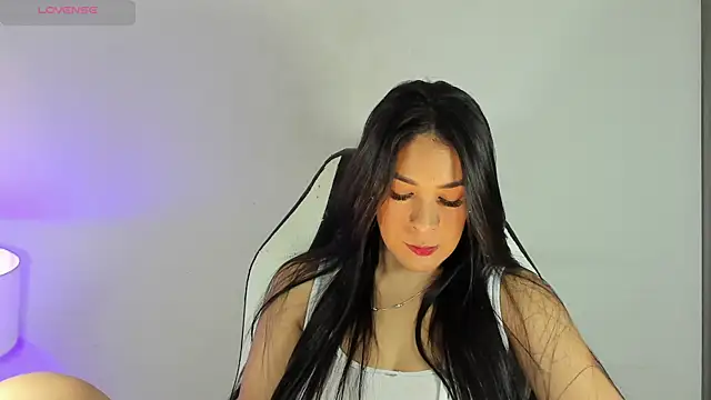 bella hadid1  online show from 12-03-24, 06:48