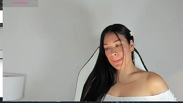 bella hadid1  online show from 03-02-25, 09:01