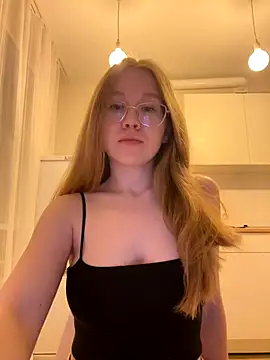 Eva Weyne online show from 11-13-25, 07:46