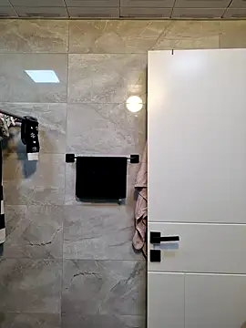 Snapshot of Esmertarcinim chatting on 12-17-24, 12:43 Esmertarcinim online show from 12-17-24, 12:43