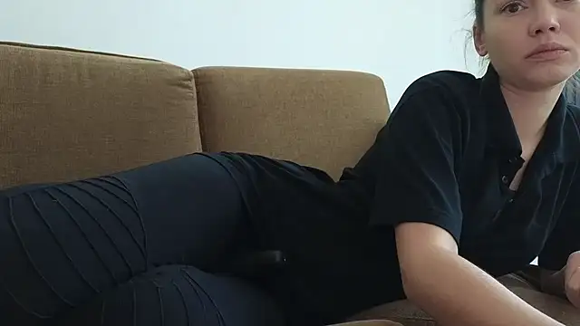 Mr-and-Mrs-Smith online show from 12-22-25, 10:23