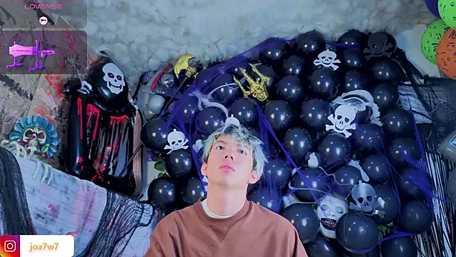 Levii Ackermann online show from 10-17-25, 02:30