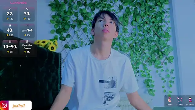 Snapshot of Levii_Ackermann chatting on 02-10-26, 02:21 Levii Ackermann online show from 02-10-26, 02:21