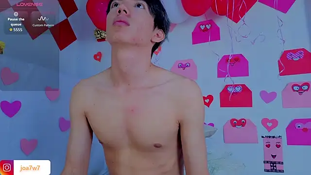 Snapshot of Levii_Ackermann chatting on 02-16-26, 02:13 Levii Ackermann online show from 02-16-26, 02:13