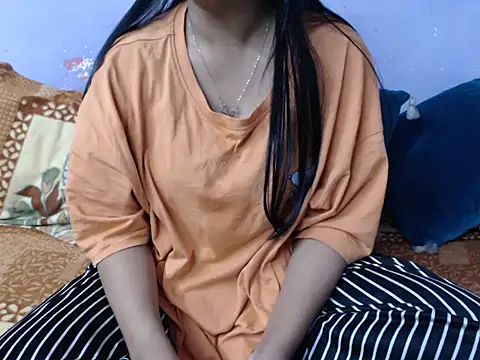 Freya nia online show from 11-20-25, 06:35