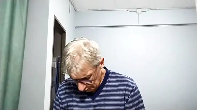 BIGUNCUTHARDCOCK online show from 09-16-25, 12:11