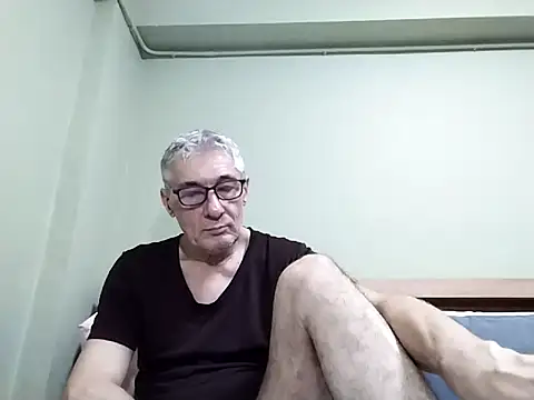 BIGUNCUTHARDCOCK online show from 10-15-25, 02:22