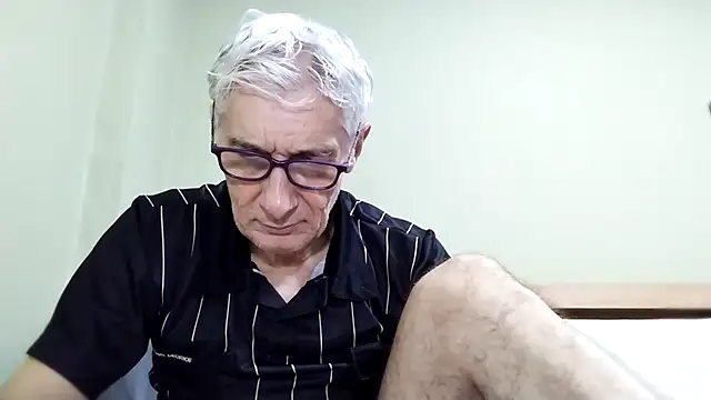 Snapshot of BIGUNCUTHARDCOCK chatting on 12-01-25, 02:05 BIGUNCUTHARDCOCK online show from 12-01-25, 02:05