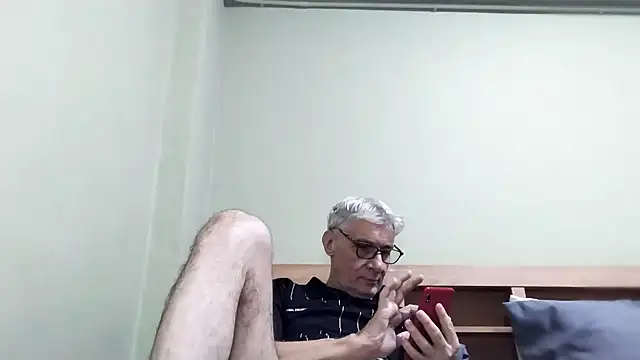 Snapshot of BIGUNCUTHARDCOCK chatting on 01-07-26, 01:19 BIGUNCUTHARDCOCK online show from 01-07-26, 01:19