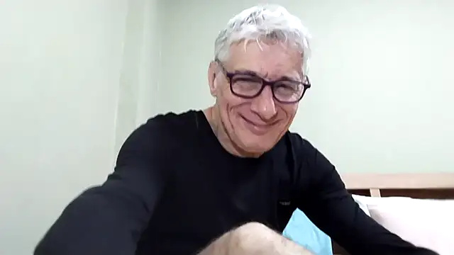 Snapshot of BIGUNCUTHARDCOCK chatting on 01-12-26, 02:50 BIGUNCUTHARDCOCK online show from 01-12-26, 02:50