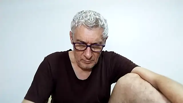 Snapshot of BIGUNCUTHARDCOCK chatting on 02-17-26, 01:35 BIGUNCUTHARDCOCK online show from 02-17-26, 01:35