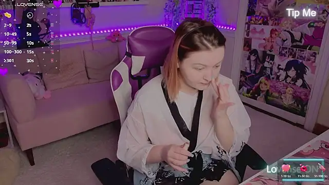 Snapshot of Unholy_Lady chatting on 02-22-26, 06:24 Unholy Lady online show from 02-22-26, 06:24