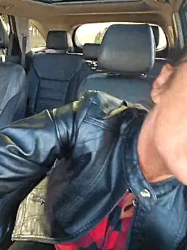 Snapshot of Misses-Cougar chatting on 10-19-25, 08:48 Misses-Cougar online show from 10-19-25, 08:48