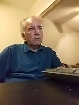 Snapshot of XXCUTHULU23 chatting on 10-17-25, 04:37 XXCUTHULU23 online show from 10-17-25, 04:37