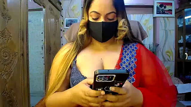 Snapshot of SohanaSabaSexy chatting on 11-10-25, 05:12 SohanaSabaSexy online show from 11-10-25, 05:12