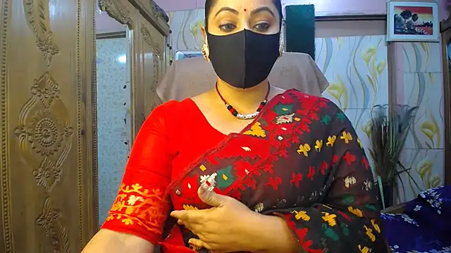 Snapshot of SohanaSabaSexy chatting on 11-25-25, 05:46 SohanaSabaSexy online show from 11-25-25, 05:46