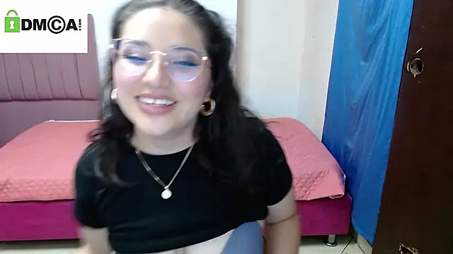 Snapshot of phoenixxxx777 chatting on 04-05-26, 12:19 phoenixxxx777 online show from 04-05-26, 12:19