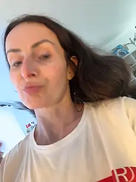 Snapshot of _AHHA_ chatting on 02-02-26, 07:40 AHHA online show from 02-02-26, 07:40