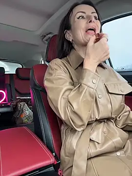 Snapshot of _AHHA_ chatting on 02-07-26, 06:28 AHHA online show from 02-07-26, 06:28