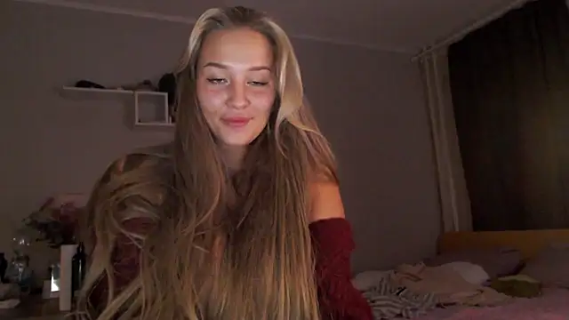 Snapshot of Milk_Bunny chatting on 12-28-24, 04:52 Milk Bunny online show from 12-28-24, 04:52