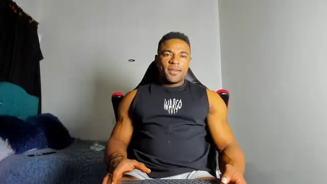 estebanlobo- online show from 11-17-25, 09:20