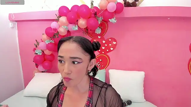 charlotte-11 online show from 09-25-25, 03:16