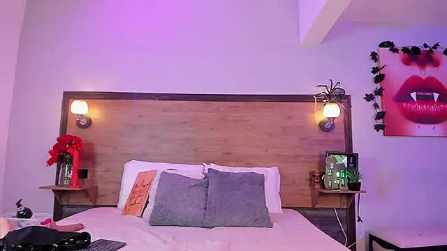 EmmaBakeer online show from 10-20-25, 10:59