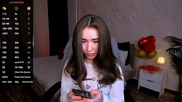 Snapshot of ashleyro1 chatting on 02-25-26, 01:21 ashleyro1 online show from 02-25-26, 01:21