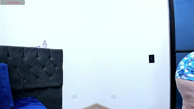 bonnyy26 online show from 11-06-25, 09:10