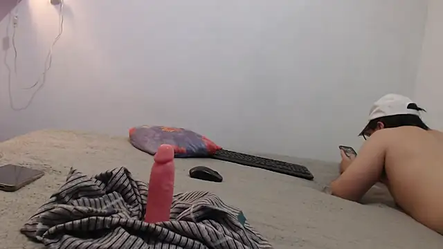 barbie brunette online show from 03-04-25, 10:27