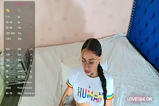 Snapshot of cattaleeyaa chatting on 12-22-24, 06:37 cattaleeyaa online show from 12-22-24, 06:37