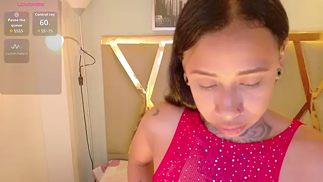 Snapshot of cattaleeyaa chatting on 10-17-25, 12:52 cattaleeyaa online show from 10-17-25, 12:52