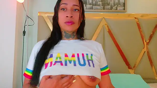 Snapshot of cattaleeyaa chatting on 10-20-25, 12:38 cattaleeyaa online show from 10-20-25, 12:38