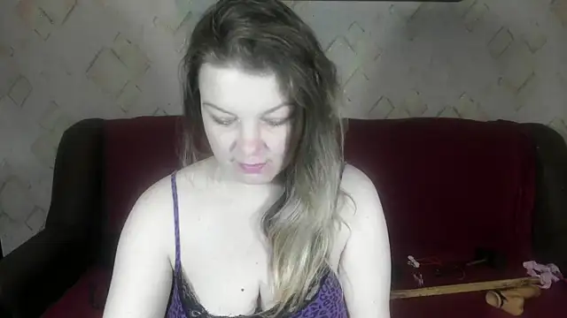 Snapshot of DarkIlona chatting on 10-27-25, 07:12 DarkIlona online show from 10-27-25, 07:12