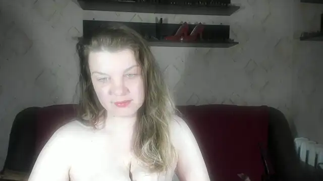 Snapshot of DarkIlona chatting on 11-18-25, 04:28 DarkIlona online show from 11-18-25, 04:28