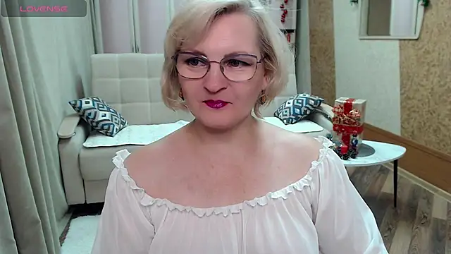 BlondeBrilliant7 online show from 12-15-24, 05:31