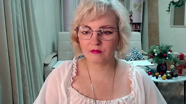 BlondeBrilliant7 online show from 12-22-24, 03:11