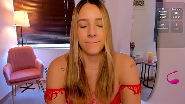 Snapshot of ameliegraham chatting on 02-04-26, 09:09 ameliegraham online show from 02-04-26, 09:09